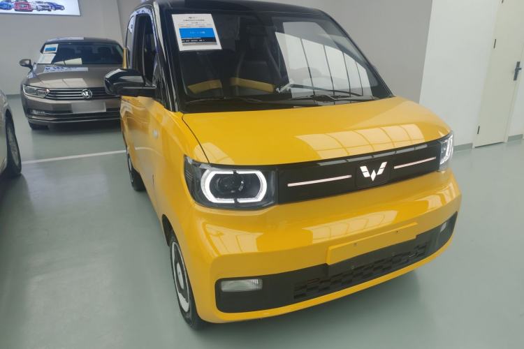 Used Wuling Hongguang MINIEV 2022 Macaron Premium Model – Lithium Iron Phosphate Front Right 45 Deg