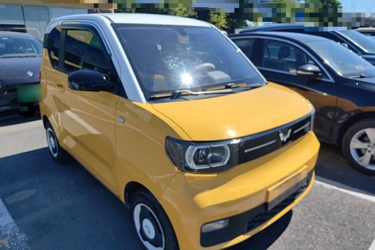 Used Wuling Hongguang MINIEV 2022 Macaron Fashion Model Lithium Iron Phosphate Front Right 45 Deg