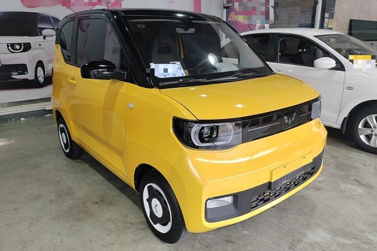 Used Wuling Hongguang MINIEV 2022 Macaron Premium Model – Lithium Ternary Battery Front Right 45 Deg