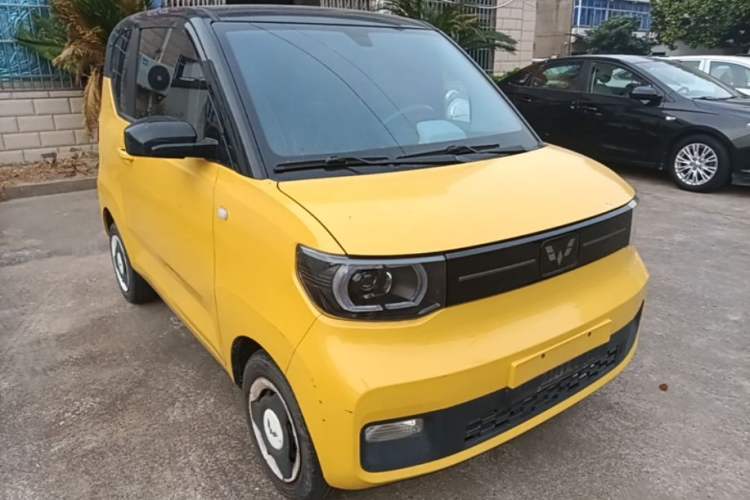 Used Wuling Hongguang MINIEV 2022 Macaron Premium Model – Lithium Iron Phosphate Front Right 45 Deg