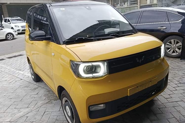 Used Wuling Hongguang MINIEV 2022 Macaron Premium Model – Lithium Iron Phosphate Front Right 45 Deg