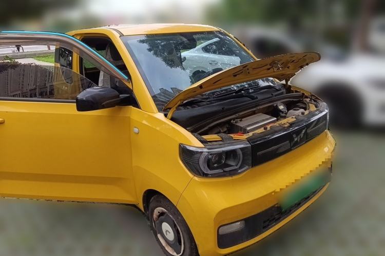 Used Wuling Hongguang MINIEV 2022 Macaron Premium Model – Lithium Iron Phosphate Front Right 45 Deg