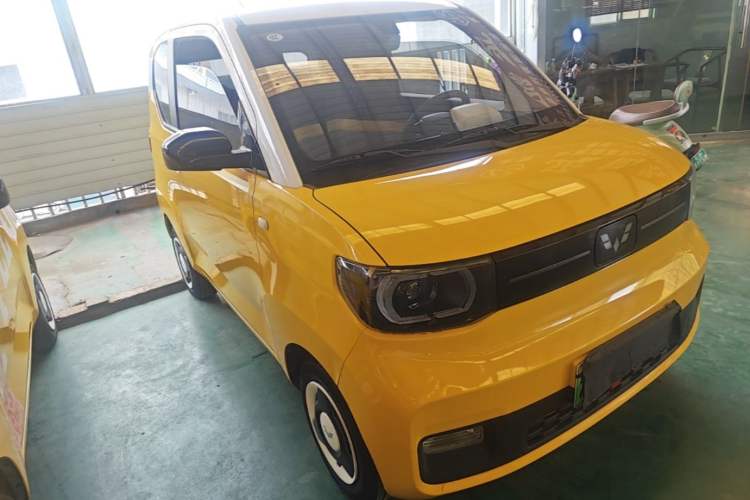 Used Wuling Hongguang MINIEV 2022 Macaron Premium Model – Lithium Iron Phosphate Front Right 45 Deg
