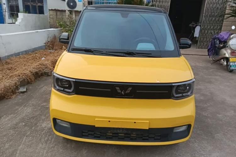 Used Wuling Hongguang MINIEV 2022 Macaron Premium Model – Lithium Iron Phosphate Front