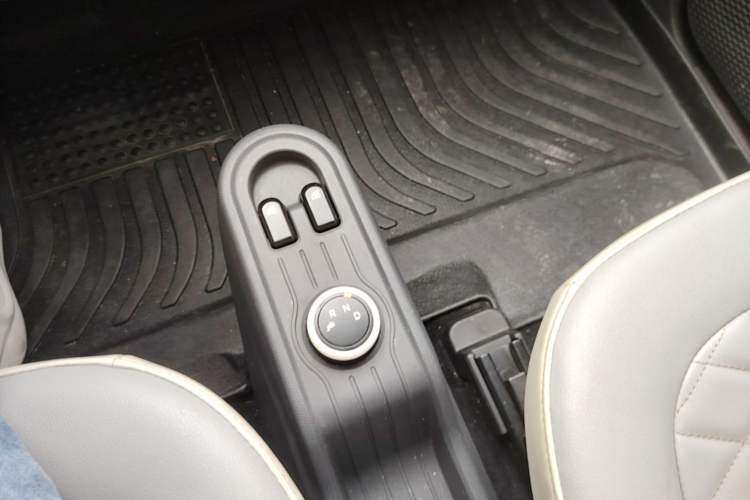 Used Wuling Hongguang MINIEV 2022 Macaron-Color Edition Lithium Iron Phosphate Gear Lever