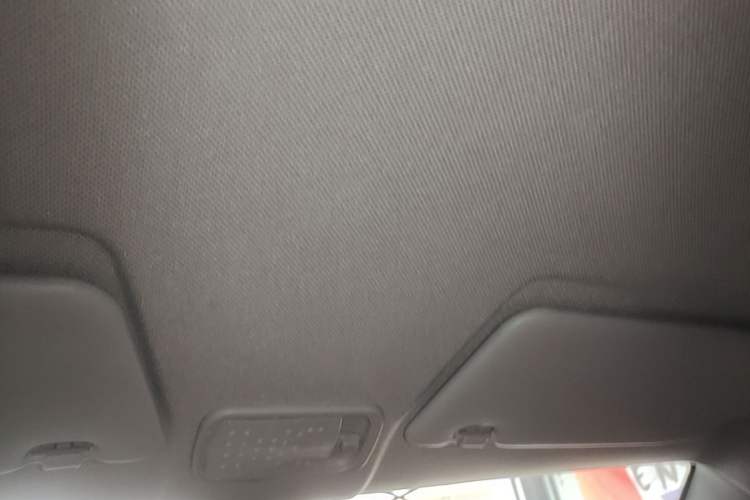 Used Wuling Hongguang MINIEV 2022 Macaron Premium Model – Lithium Iron Phosphate Headliner