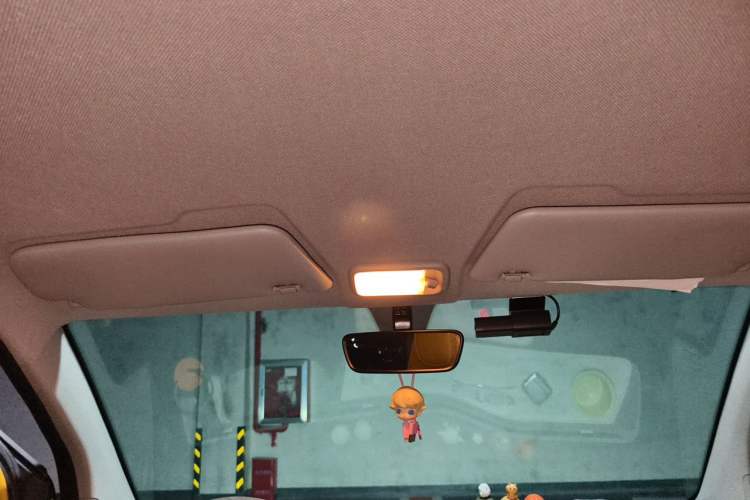 Used Wuling Hongguang MINIEV 2022 Macaron Fashion Model Lithium Iron Phosphate Headliner