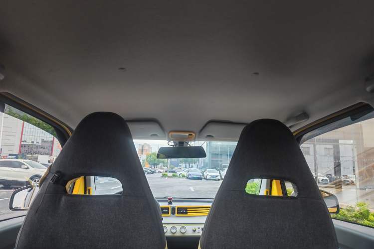 Used Wuling Hongguang MINIEV 2022 Macaron Premium Model – Lithium Iron Phosphate Headliner