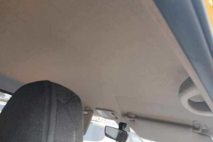 Used Wuling Hongguang MINIEV 2022 Macaron Premium Model – Lithium Iron Phosphate Headliner