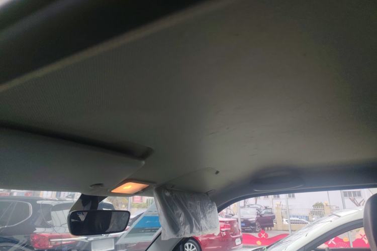 Used Wuling Hongguang MINIEV 2022 Macaron Premium Model – Lithium Iron Phosphate Headliner