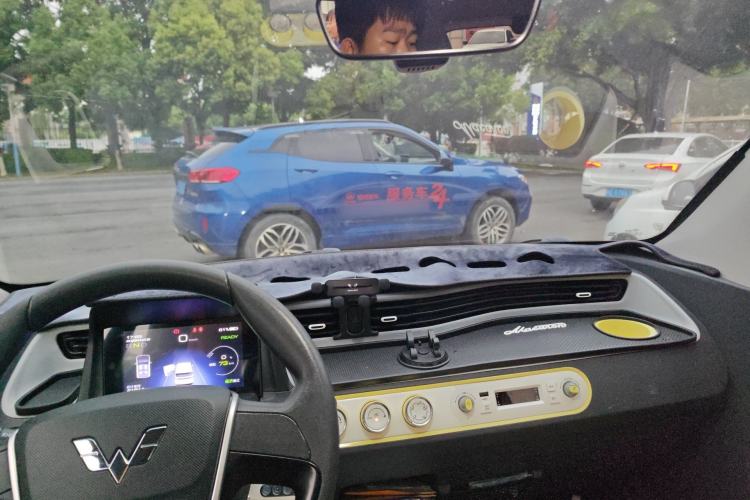 Used Wuling Hongguang MINIEV 2022 Macaron Fashion Edition Lithium-Nickel-Cobalt-Alpha-oxide Headliner