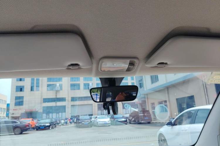 Used Wuling Hongguang MINIEV 2022 Macaron Premium Model – Lithium Iron Phosphate Headliner