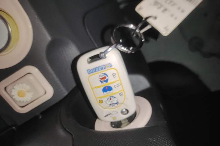 Used Wuling Hongguang MINIEV 2022 Macaron Premium Model – Lithium Iron Phosphate Interior 1
