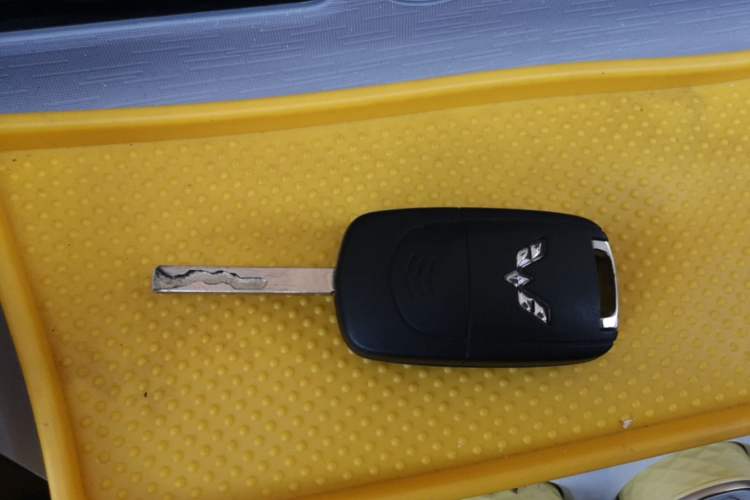 Used Wuling Hongguang MINIEV 2022 Macaron Premium Model – Lithium Ternary Battery Interior 1