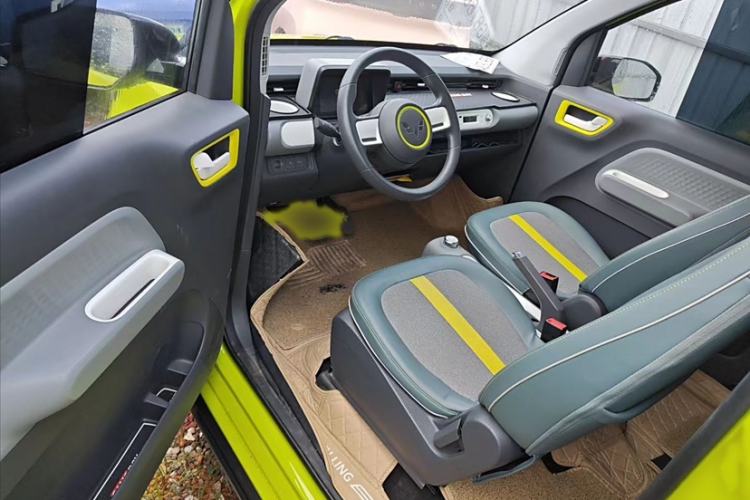 Used Wuling Hongguang MINIEV 2022 GAMEBOY 200km Gaming Edition with Lithium Iron Phosphate Interior 2