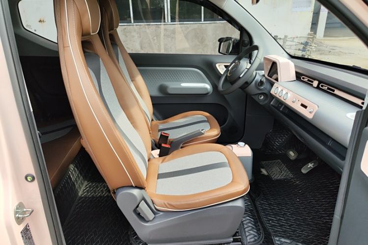 Used Wuling Hongguang MINIEV 2022 GAMEBOY 300km Enthusiast Model with Lithium Iron Phosphate Interior 2