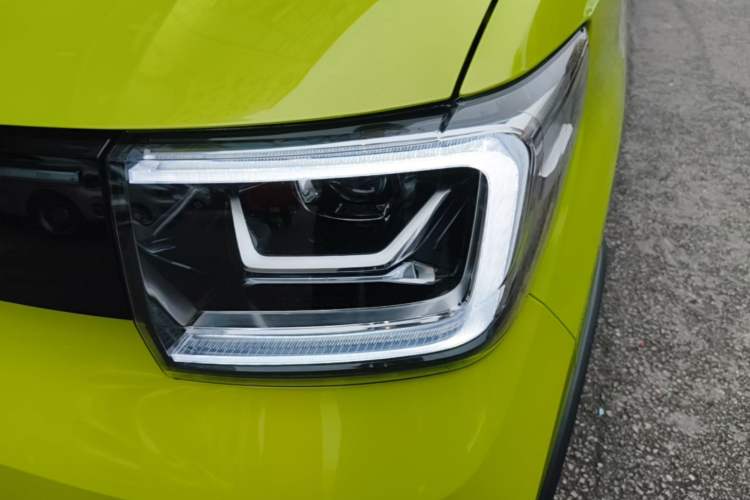 Used Wuling Hongguang MINIEV 2022 GAMEBOY 200km Gaming Edition with Lithium Iron Phosphate Left Front Headlight