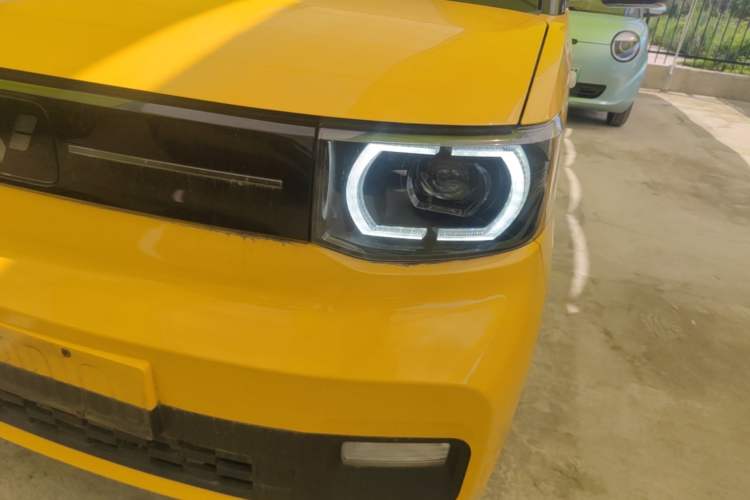 Used Wuling Hongguang MINIEV 2022 Macaron Premium Model – Lithium Iron Phosphate Left Front Headlight
