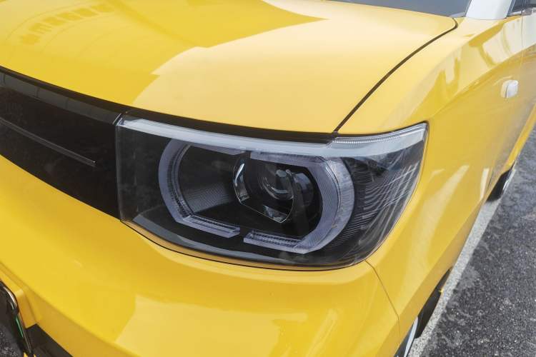 Used Wuling Hongguang MINIEV 2022 Macaron Premium Model – Lithium Iron Phosphate Left Front Headlight