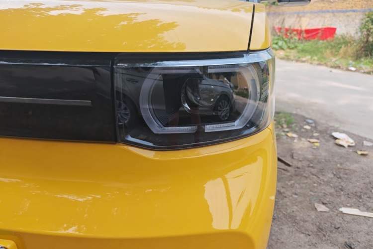 Used Wuling Hongguang MINIEV 2022 Macaron Fashion Model Lithium Iron Phosphate Left Front Headlight