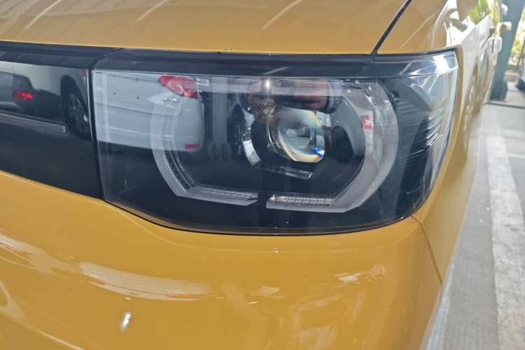 Used Wuling Hongguang MINIEV 2022 Macaron Premium Model – Lithium Iron Phosphate Left Front Headlight