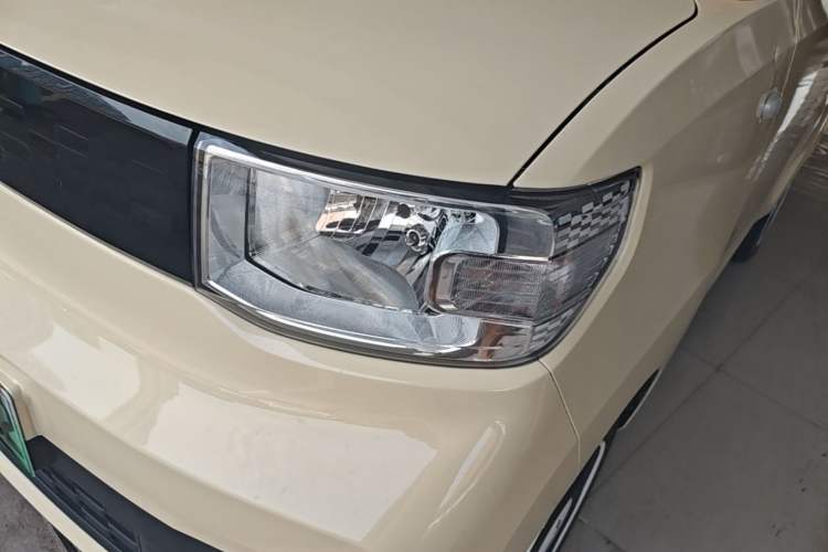 Used Wuling Hongguang MINIEV 2022 Zizai Version Lithium Iron Phosphate Left Front Headlight