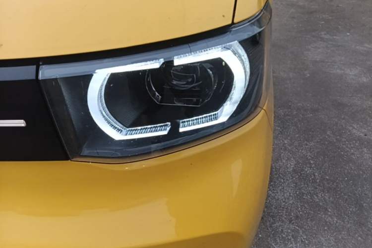Used Wuling Hongguang MINIEV 2022 Macaron Premium Model – Lithium Iron Phosphate Left Front Headlight
