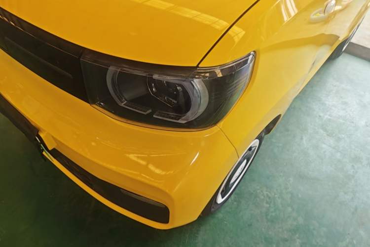 Used Wuling Hongguang MINIEV 2022 Macaron Premium Model – Lithium Iron Phosphate Left Front Headlight