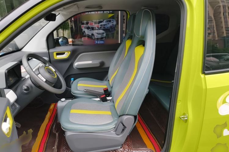 Used Wuling Hongguang MINIEV 2022 GAMEBOY 200km Gaming Edition with Lithium Iron Phosphate Left Front Seat