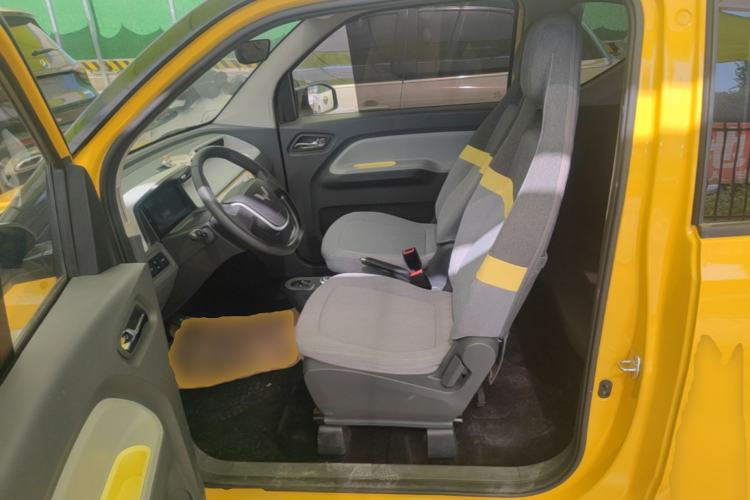 Used Wuling Hongguang MINIEV 2022 Macaron Premium Model – Lithium Iron Phosphate Left Front Seat