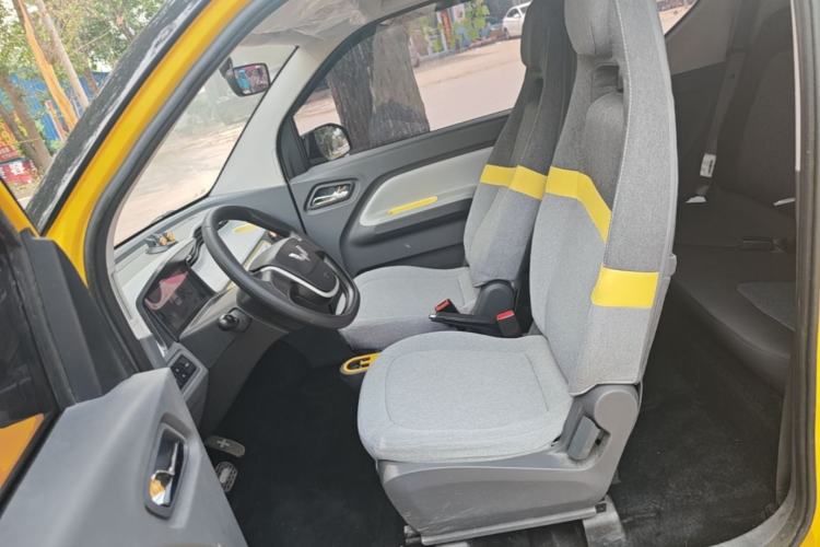 Used Wuling Hongguang MINIEV 2022 Macaron Fashion Model Lithium Iron Phosphate Left Front Seat