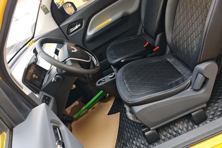 Used Wuling Hongguang MINIEV 2022 Macaron Fashion Edition Lithium-Nickel-Cobalt-Alpha-oxide Left Front Seat