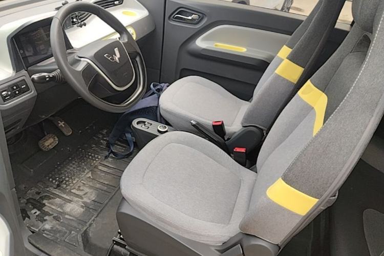 Used Wuling Hongguang MINIEV 2022 Macaron Premium Model – Lithium Iron Phosphate Left Front Seat