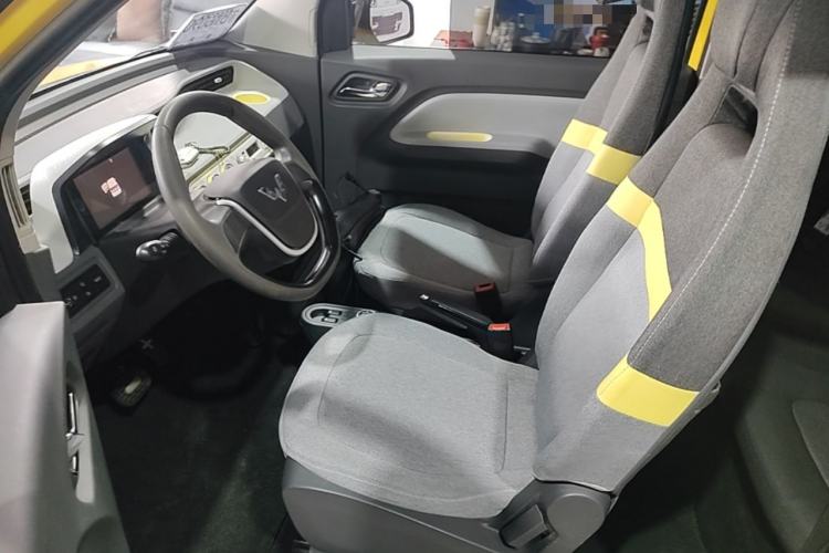 Used Wuling Hongguang MINIEV 2022 Macaron Premium Model – Lithium Ternary Battery Left Front Seat