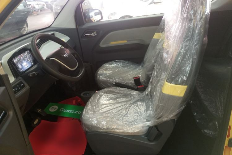 Used Wuling Hongguang MINIEV 2022 Macaron Premium Model – Lithium Iron Phosphate Left Front Seat