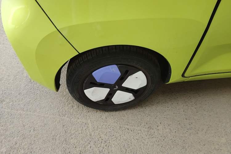 Used Wuling Hongguang MINIEV 2022 Macaron-Color Edition Lithium Iron Phosphate Left Front Wheel Hub