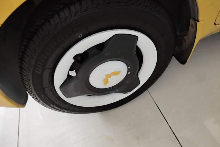 Used Wuling Hongguang MINIEV 2022 Macaron Premium Model – Lithium Iron Phosphate Left Front Wheel Hub