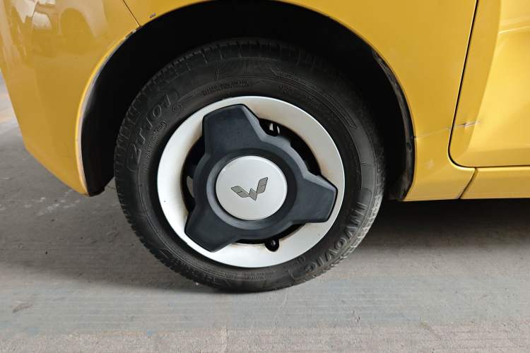 Used Wuling Hongguang MINIEV 2022 Macaron Premium Model – Lithium Iron Phosphate Exterior 4