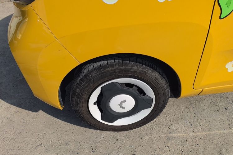 Used Wuling Hongguang MINIEV 2022 Macaron Premium Model – Lithium Iron Phosphate Left Front Wheel Hub