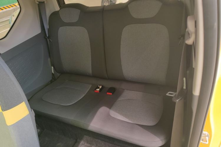 Used Wuling Hongguang MINIEV 2022 Macaron Premium Model – Lithium Iron Phosphate Left Rear Seat