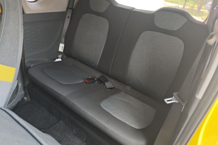 Used Wuling Hongguang MINIEV 2022 Macaron Fashion Model Lithium Iron Phosphate Left Rear Seat