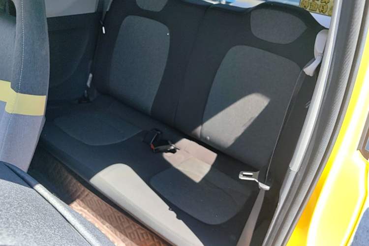 Used Wuling Hongguang MINIEV 2022 Macaron Fashion Model Lithium Iron Phosphate Left Rear Seat
