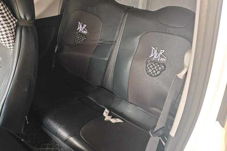 Used Wuling Hongguang MINIEV 2022 Zizai Version Lithium Iron Phosphate Left Rear Seat