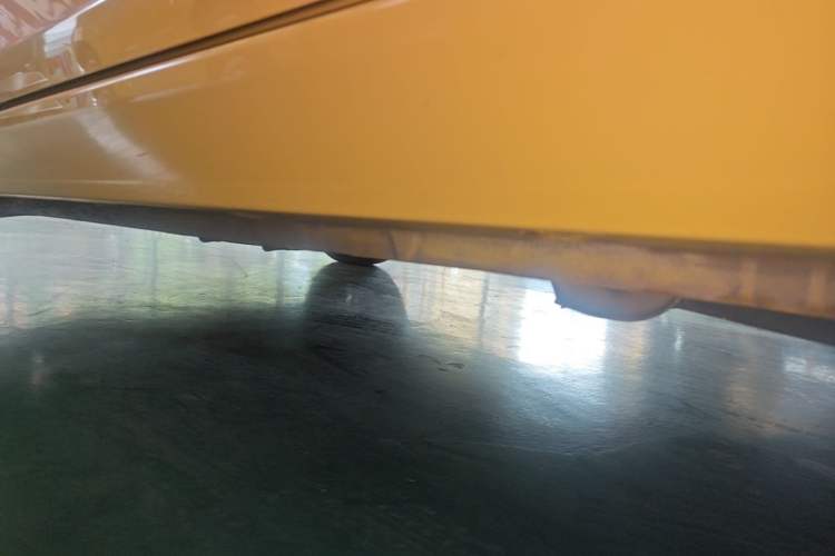 Used Wuling Hongguang MINIEV 2022 Macaron Premium Model – Lithium Ternary Battery Left Side Sill