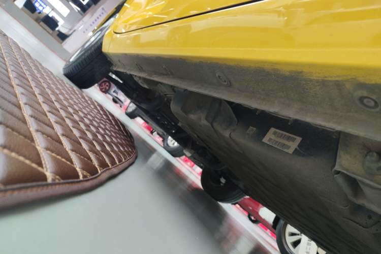 Used Wuling Hongguang MINIEV 2022 Macaron Premium Model – Lithium Iron Phosphate Left Side Sill