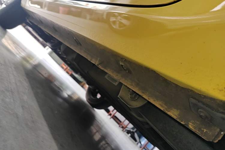 Used Wuling Hongguang MINIEV 2022 Macaron Premium Model – Lithium Ternary Battery Left Side Sill