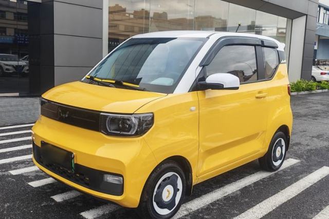 Used Wuling Hongguang MINIEV 2022 Macaron Premium Model – Lithium Iron Phosphate