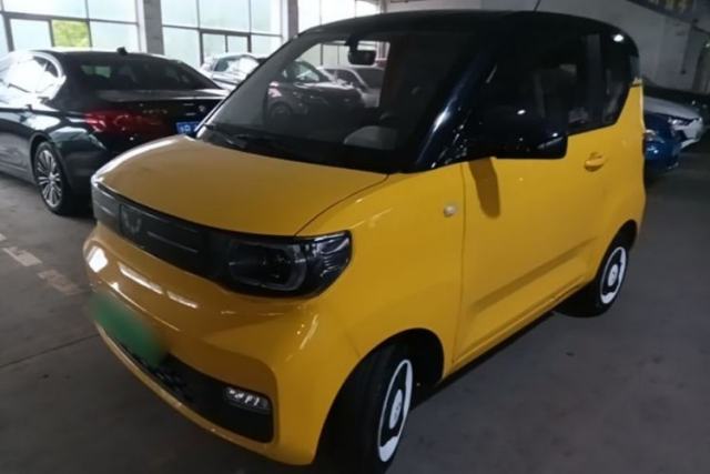 Used Wuling Hongguang MINIEV 2022 Macaron Premium Model – Lithium Ternary Battery