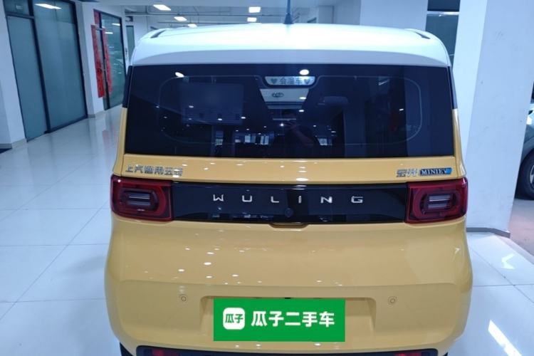 Used Wuling Hongguang MINIEV 2022 Macaron Fashion Model Lithium Iron Phosphate Rear