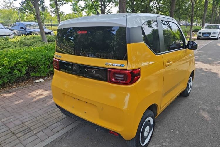 Used Wuling Hongguang MINIEV 2022 Macaron Fashion Model Lithium Iron Phosphate Rear Right 45 Deg